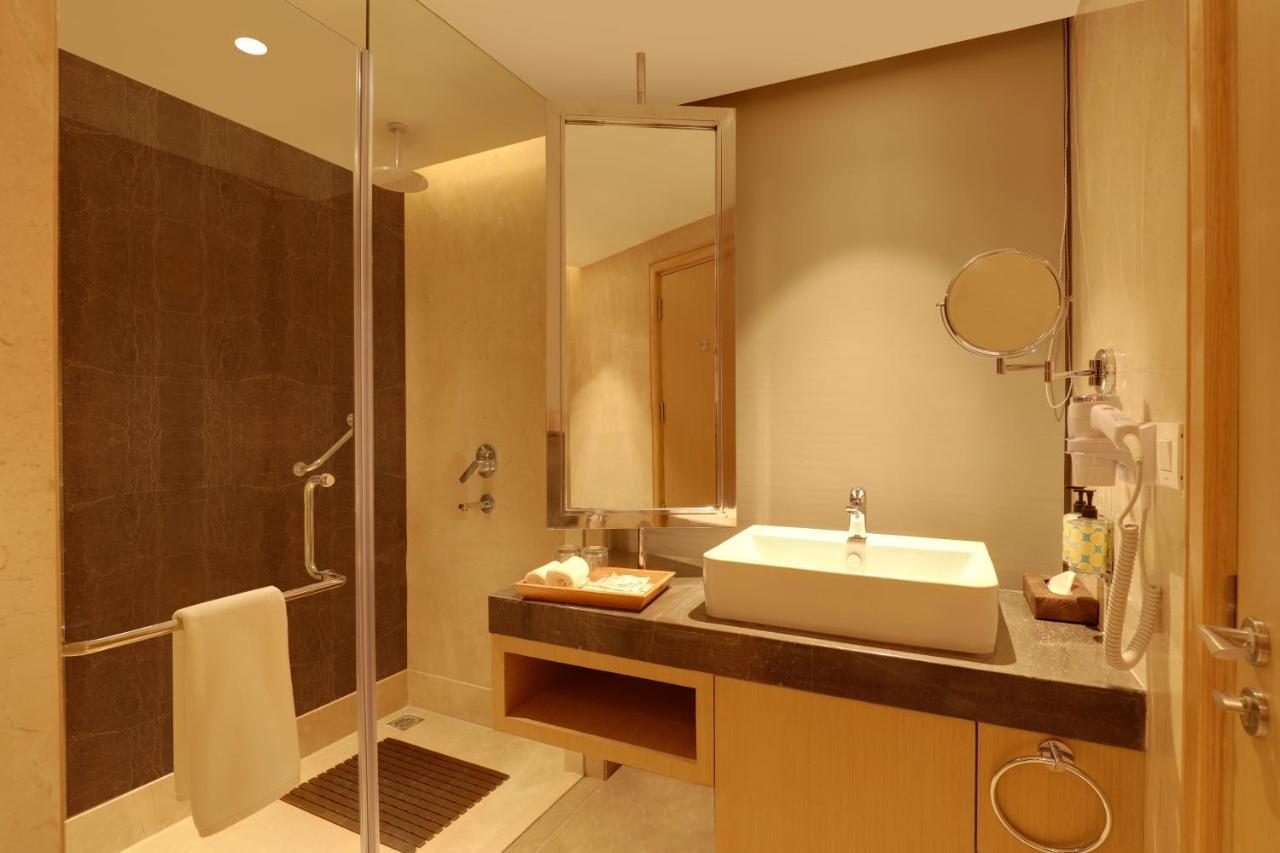 Lemon Tree Hotel, Jhānsi Екстериор снимка