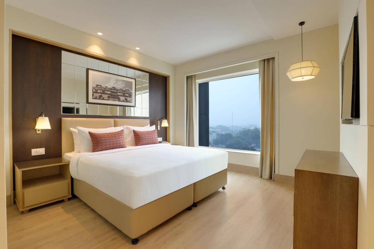 Lemon Tree Hotel, Jhānsi Екстериор снимка