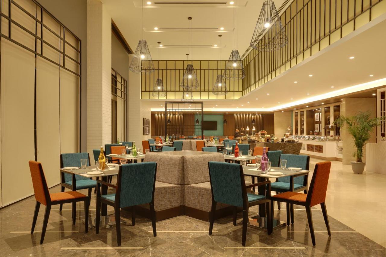 Lemon Tree Hotel, Jhānsi Екстериор снимка