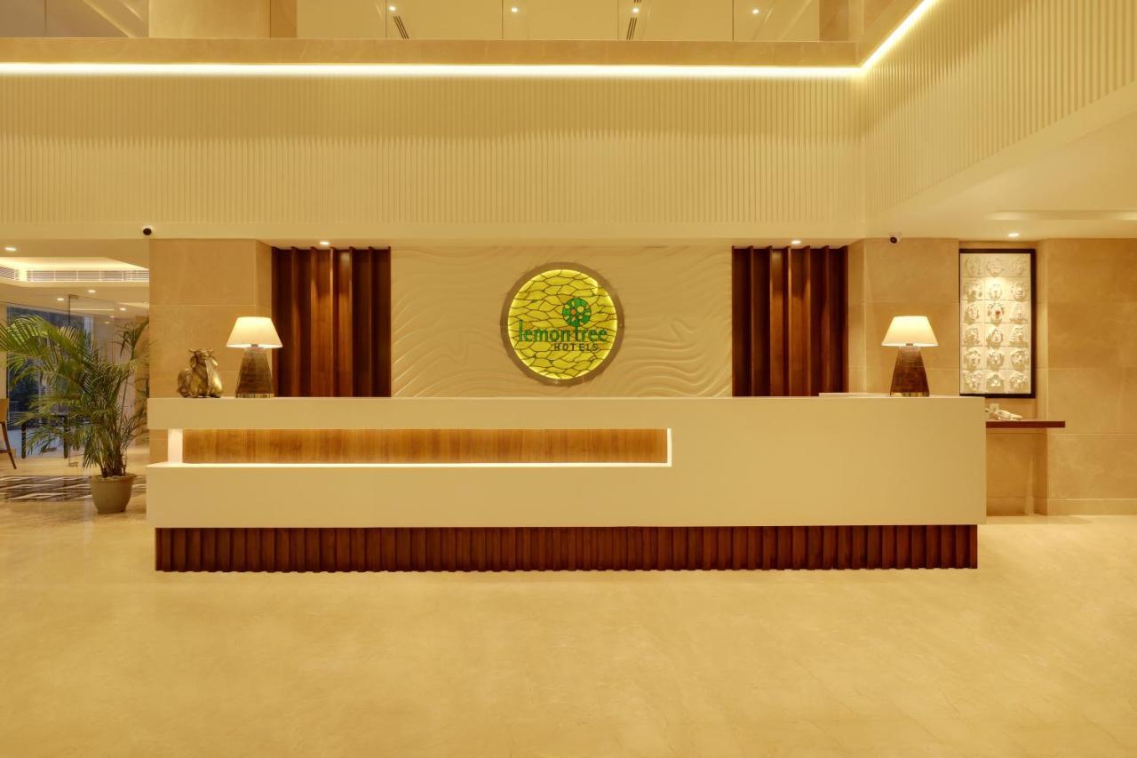 Lemon Tree Hotel, Jhānsi Екстериор снимка