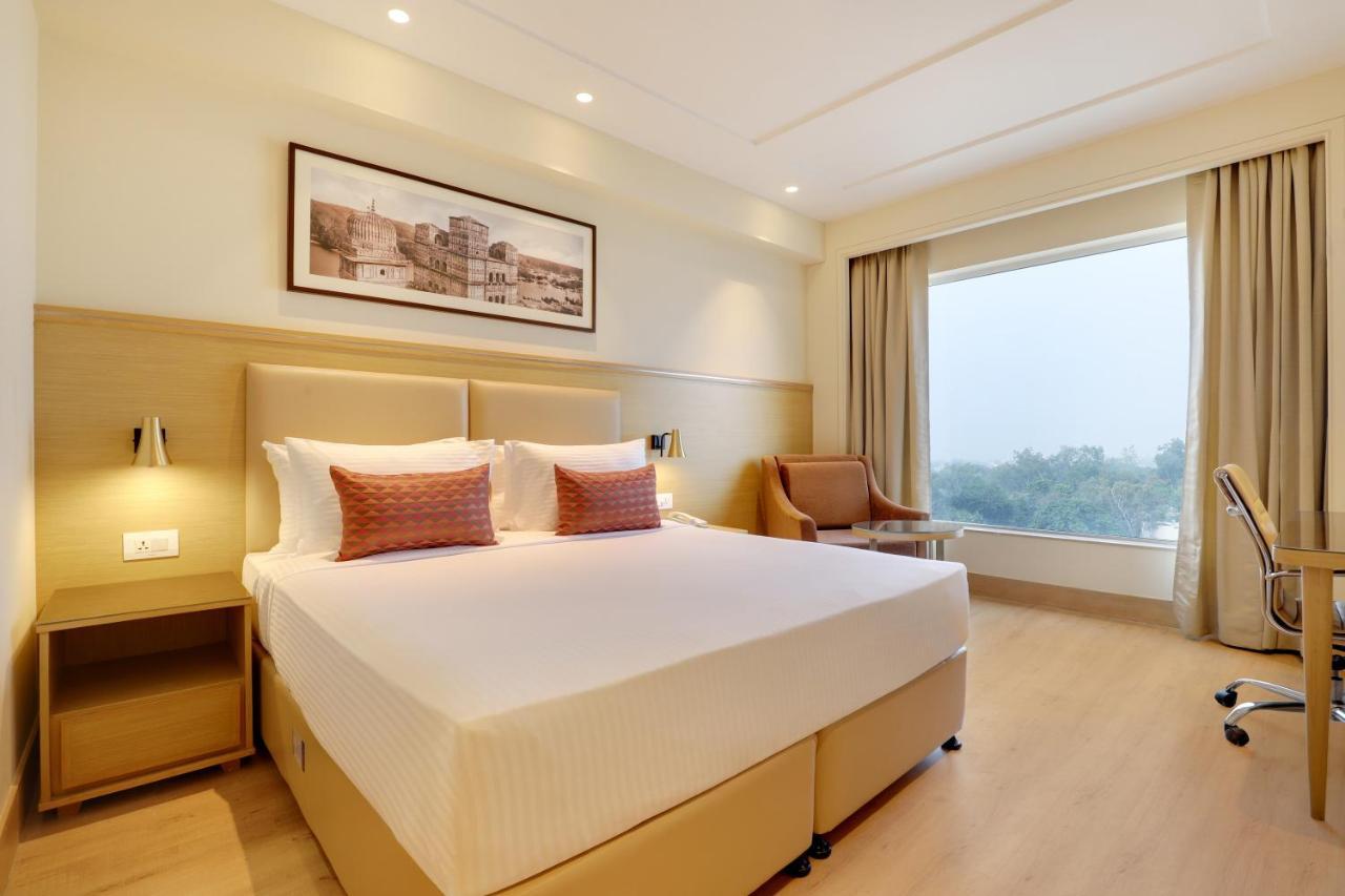 Lemon Tree Hotel, Jhānsi Екстериор снимка