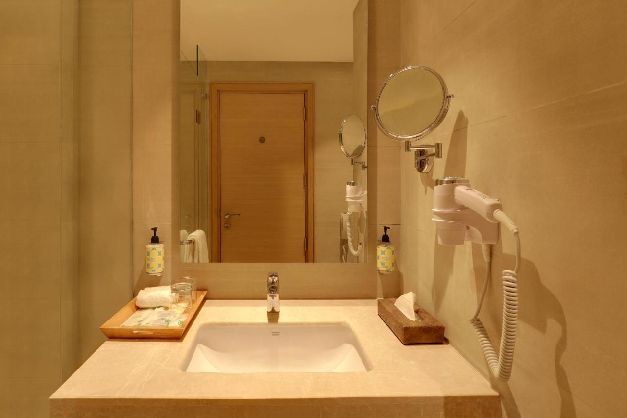 Lemon Tree Hotel, Jhānsi Екстериор снимка