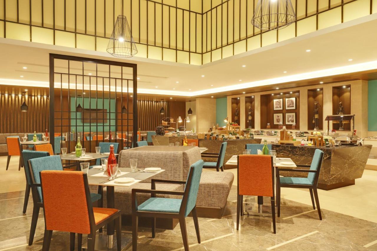 Lemon Tree Hotel, Jhānsi Екстериор снимка