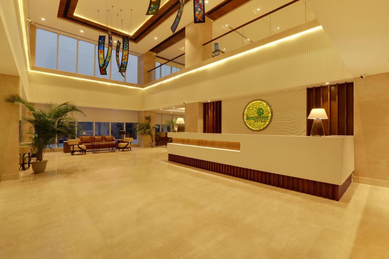 Lemon Tree Hotel, Jhānsi Екстериор снимка