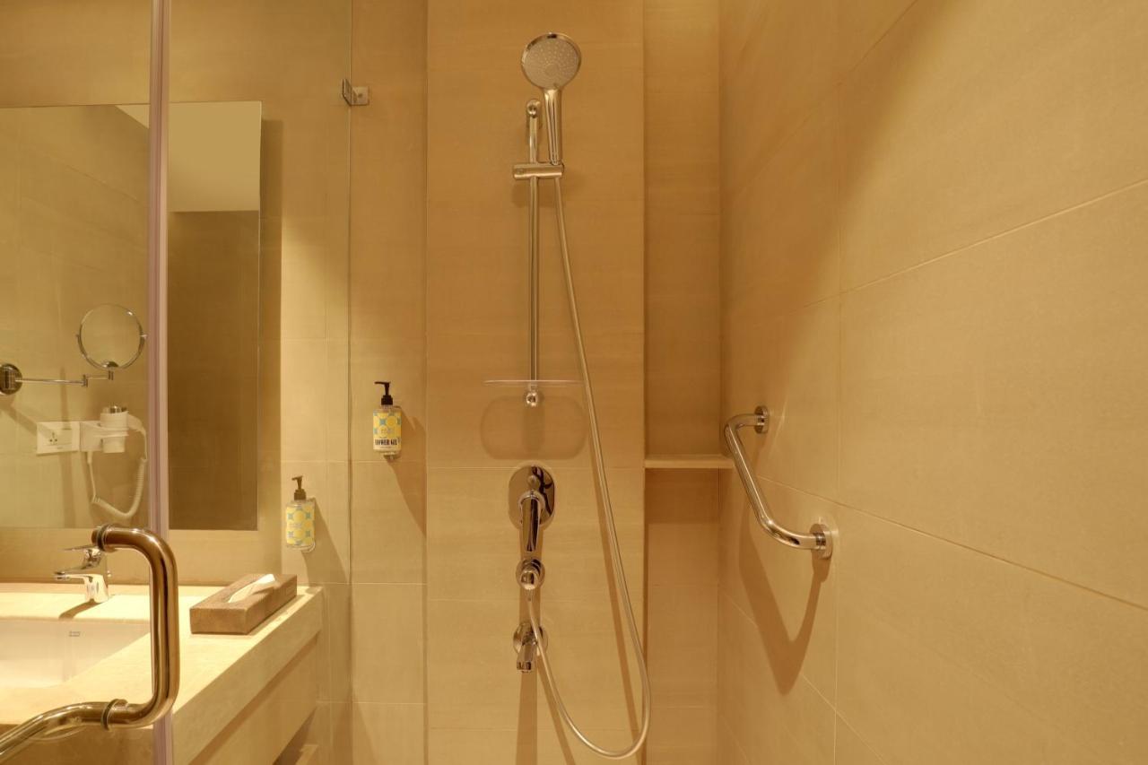 Lemon Tree Hotel, Jhānsi Екстериор снимка
