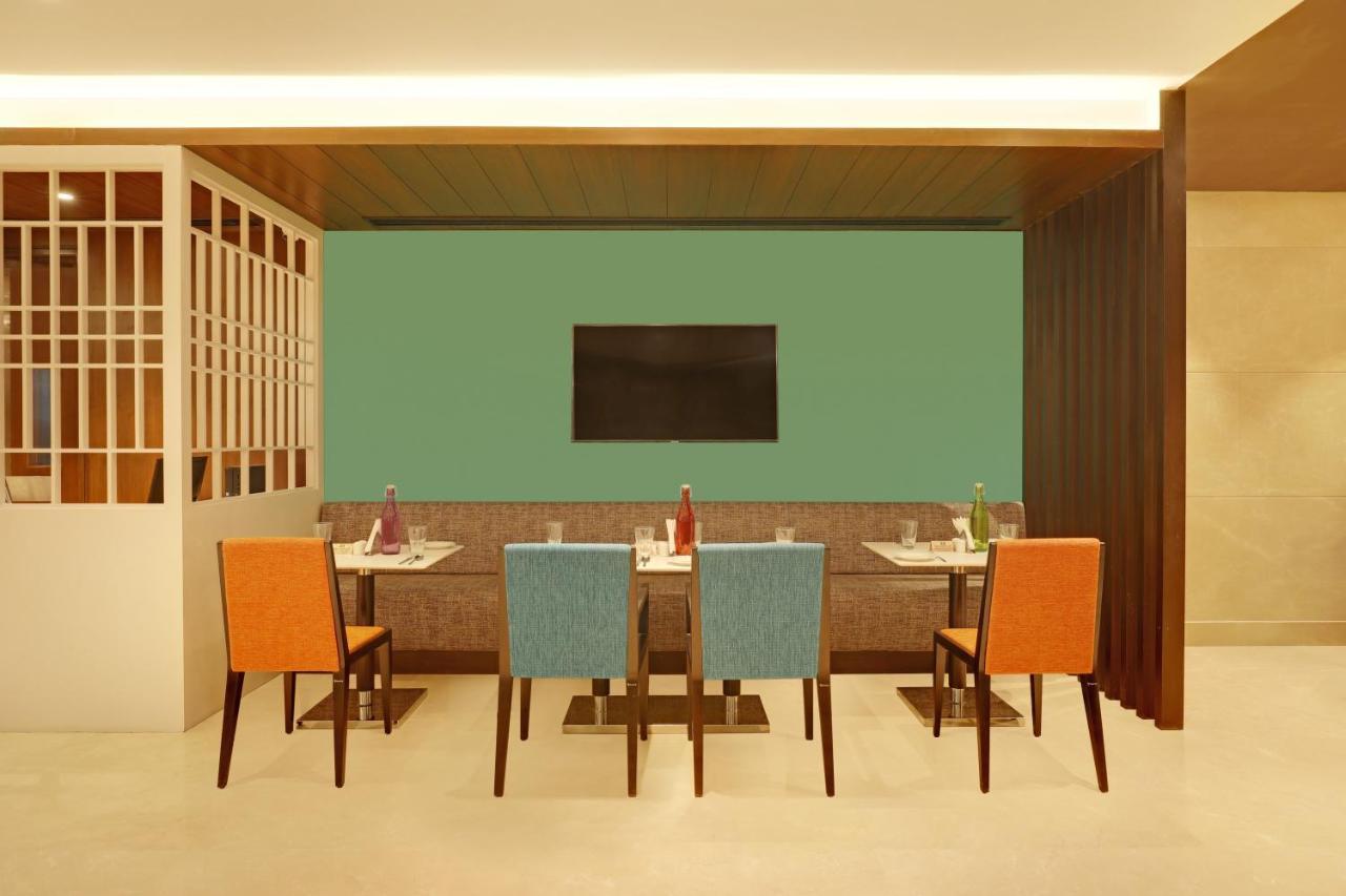 Lemon Tree Hotel, Jhānsi Екстериор снимка